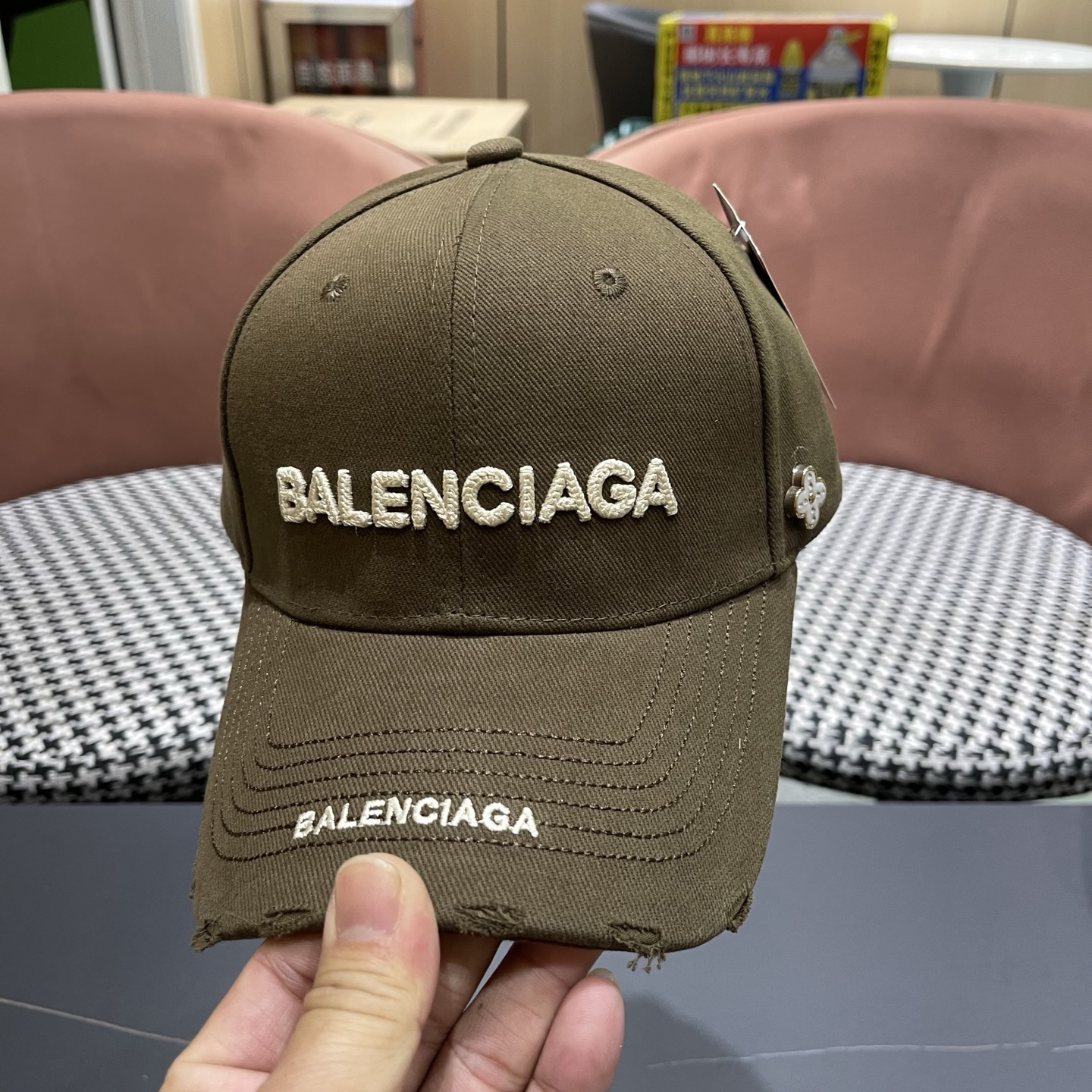Balenciaga（巴黎世家）新款原单棒球帽， 专柜1:1开模订制，轻盈透气，简洁大方！基础头围56，