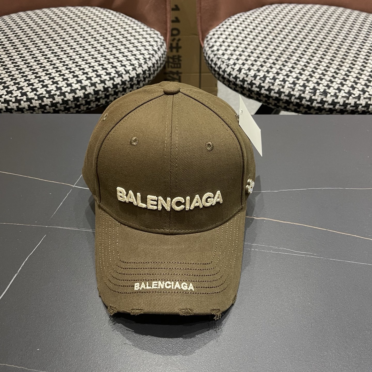 Balenciaga（巴黎世家）新款原单棒球帽， 专柜1:1开模订制，轻盈透气，简洁大方！基础头围56，