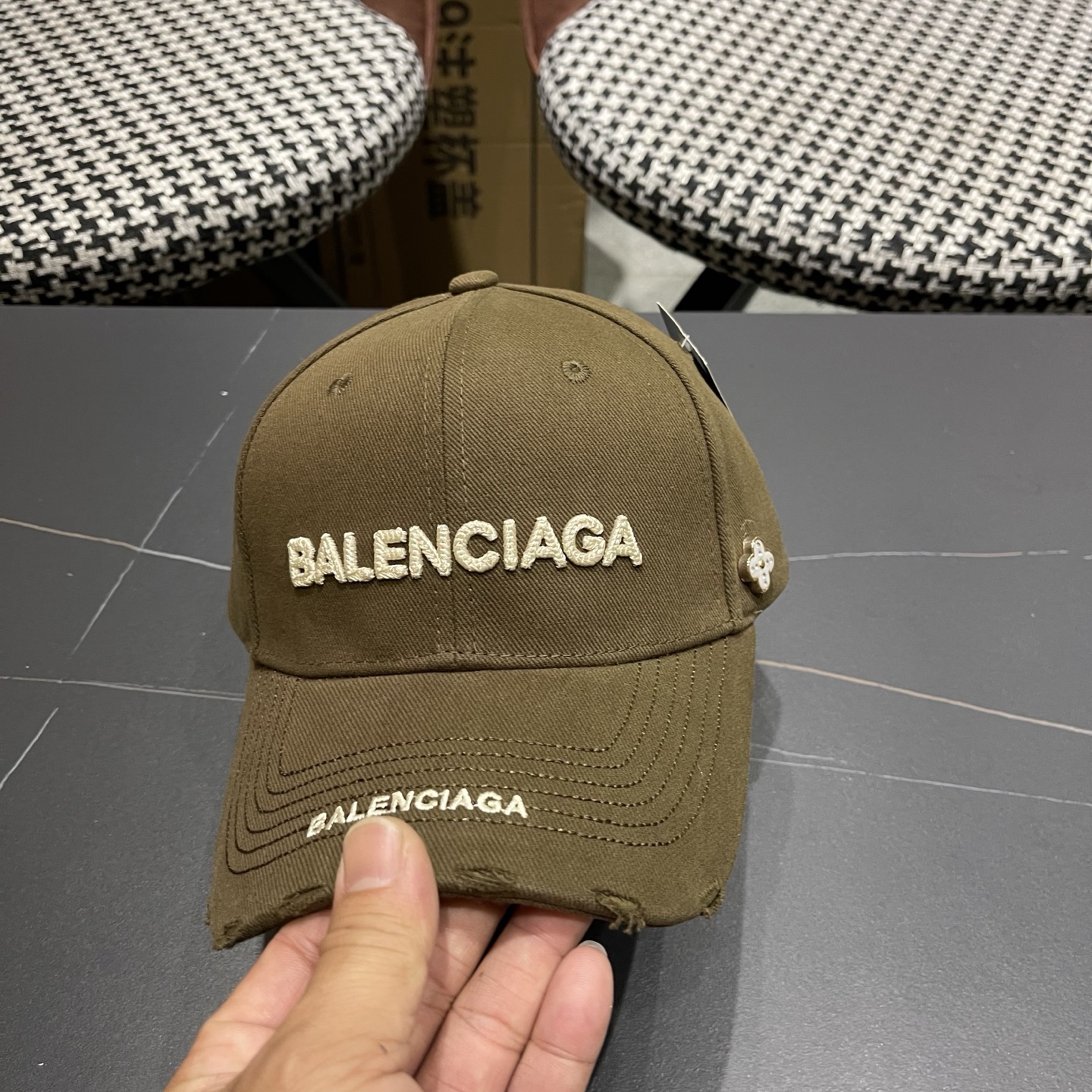 Balenciaga（巴黎世家）新款原单棒球帽， 专柜1:1开模订制，轻盈透气，简洁大方！基础头围56，
