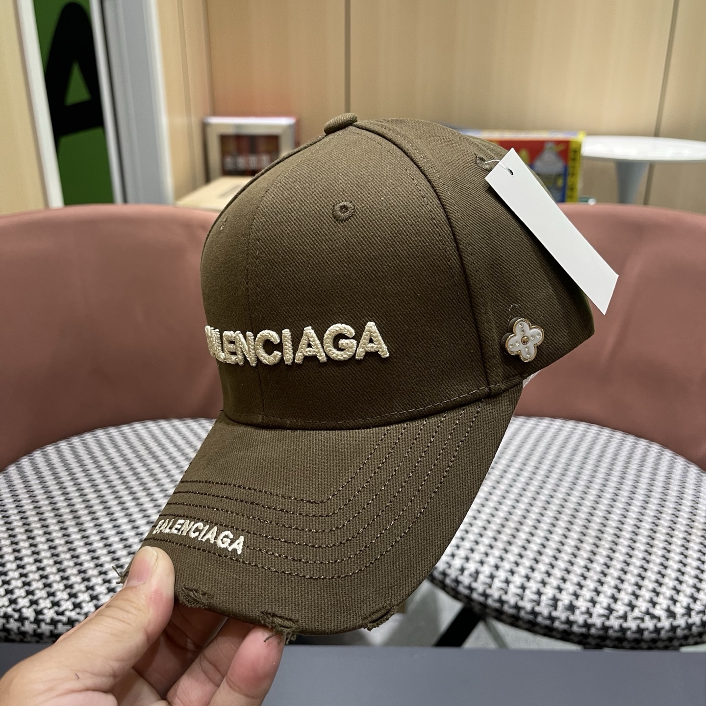 Balenciaga（巴黎世家）新款原单棒球帽， 专柜1:1开模订制，轻盈透气，简洁大方！基础头围56，