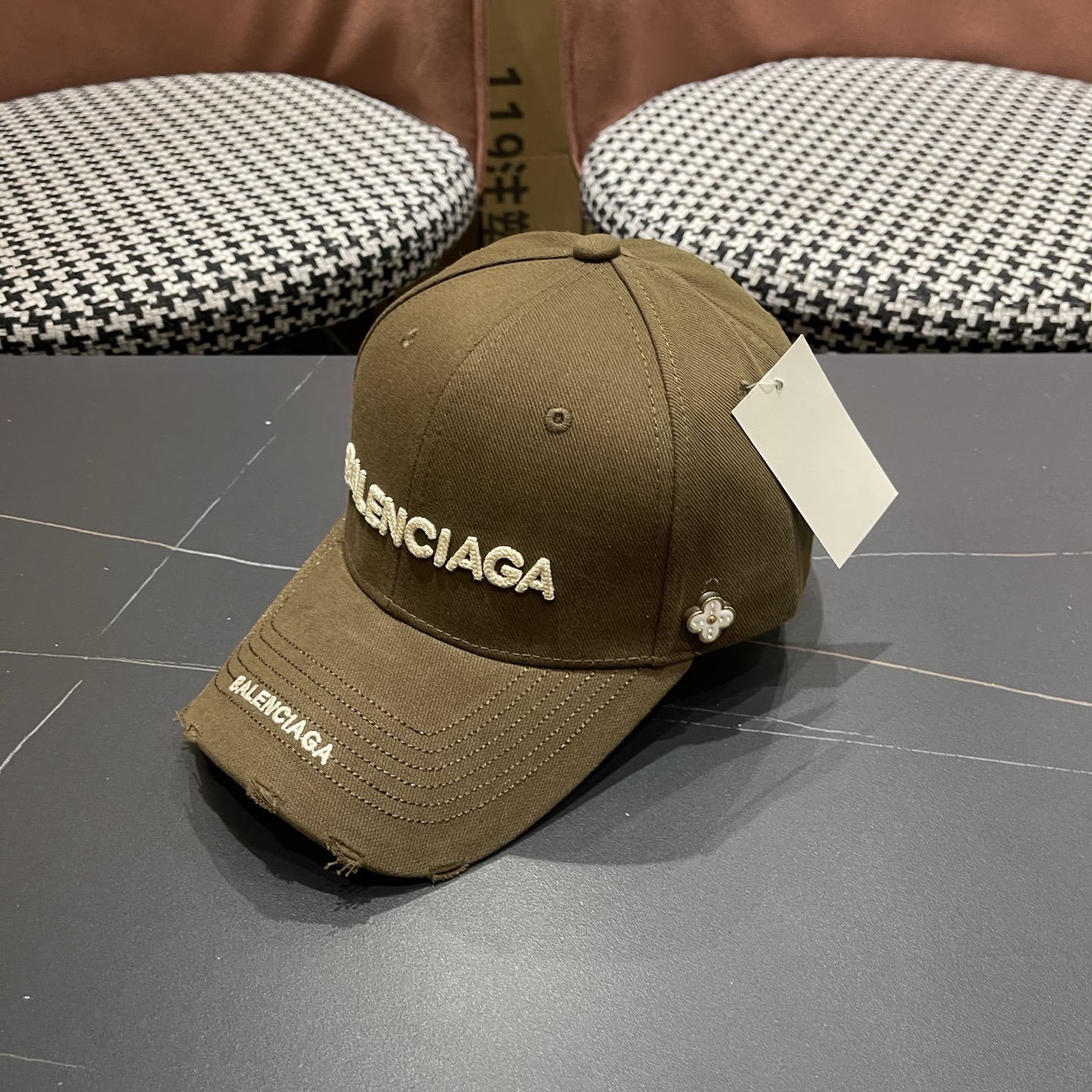 Balenciaga（巴黎世家）新款原单棒球帽， 专柜1:1开模订制，轻盈透气，简洁大方！基础头围56，