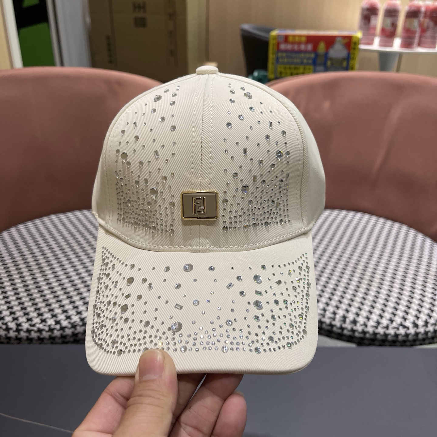 Fendi 芬迪 水钻帽子女韩版潮流百搭满钻棒球帽女春秋出游显脸小遮阳鸭舌帽夏