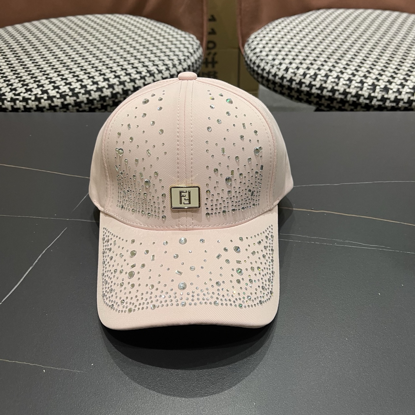 Fendi 芬迪 水钻帽子女韩版潮流百搭满钻棒球帽女春秋出游显脸小遮阳鸭舌帽夏