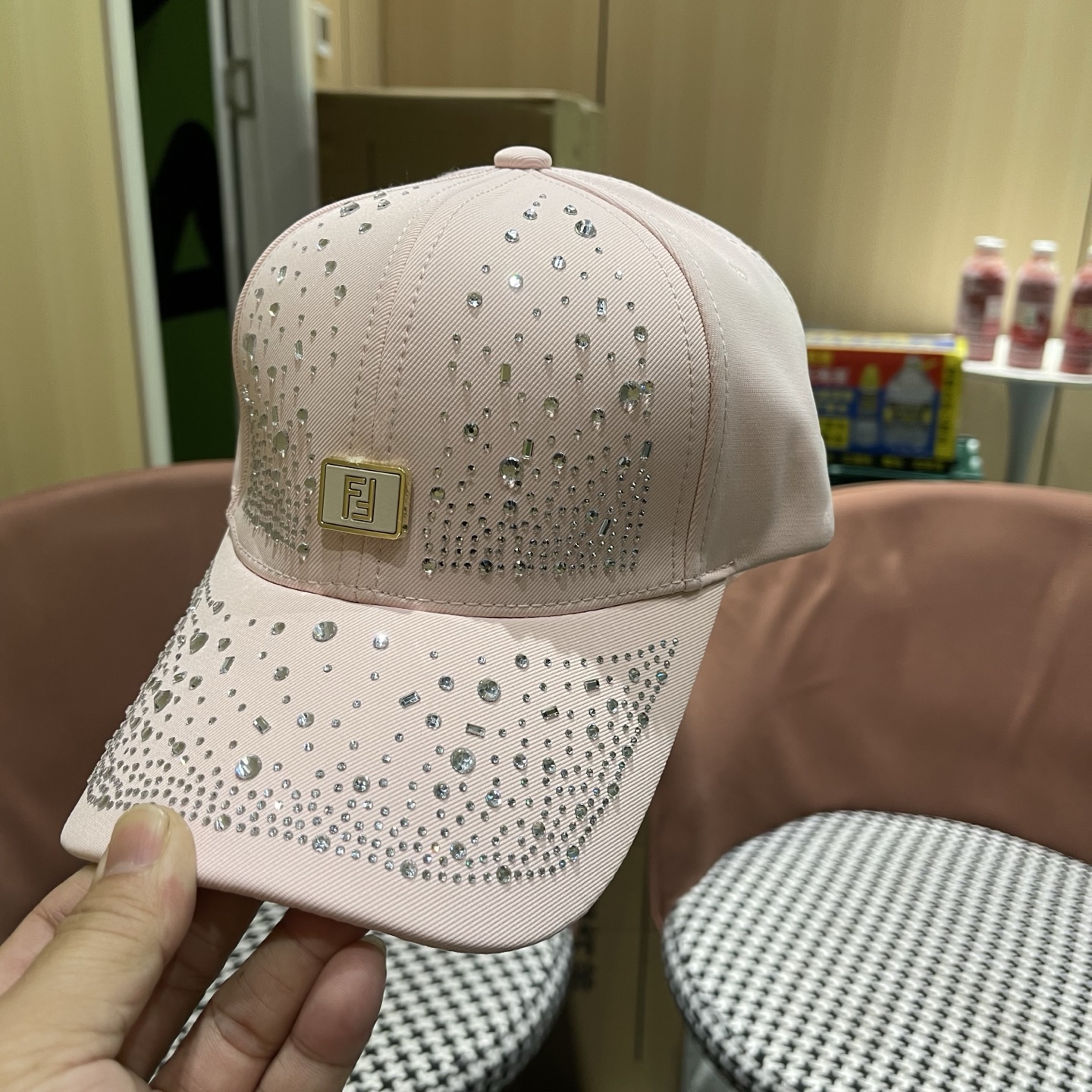 Fendi 芬迪 水钻帽子女韩版潮流百搭满钻棒球帽女春秋出游显脸小遮阳鸭舌帽夏