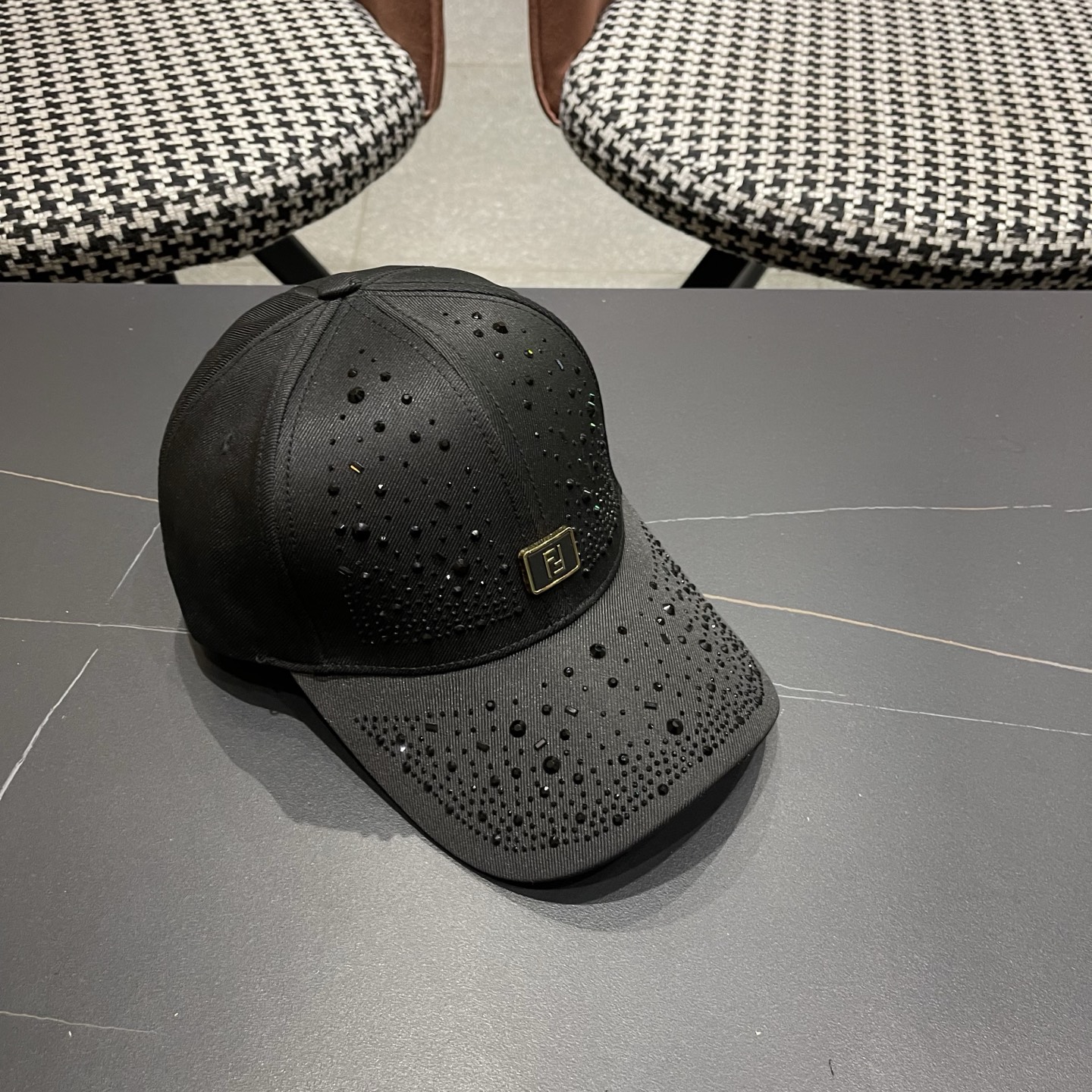 Fendi 芬迪 水钻帽子女韩版潮流百搭满钻棒球帽女春秋出游显脸小遮阳鸭舌帽夏