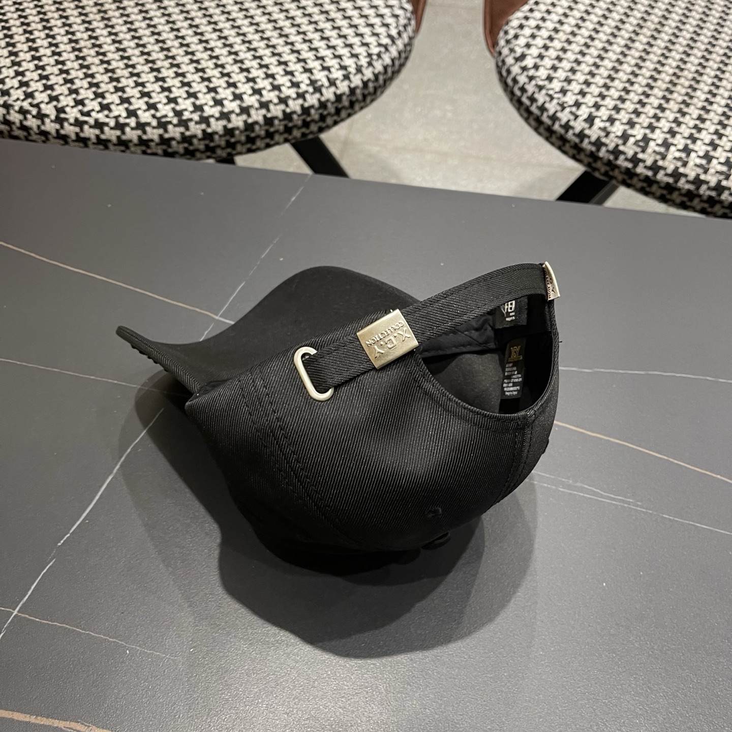 Fendi 芬迪 水钻帽子女韩版潮流百搭满钻棒球帽女春秋出游显脸小遮阳鸭舌帽夏