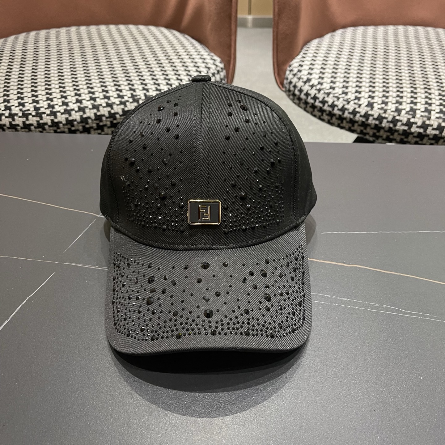 Fendi 芬迪 水钻帽子女韩版潮流百搭满钻棒球帽女春秋出游显脸小遮阳鸭舌帽夏