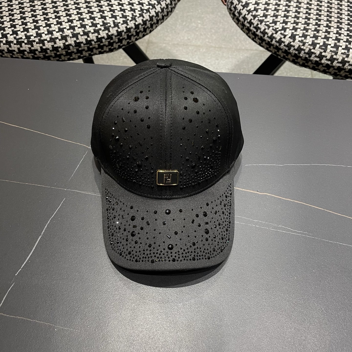 Fendi 芬迪 水钻帽子女韩版潮流百搭满钻棒球帽女春秋出游显脸小遮阳鸭舌帽夏