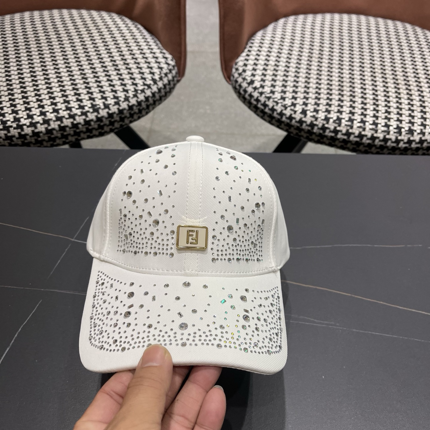 Fendi 芬迪 水钻帽子女韩版潮流百搭满钻棒球帽女春秋出游显脸小遮阳鸭舌帽夏