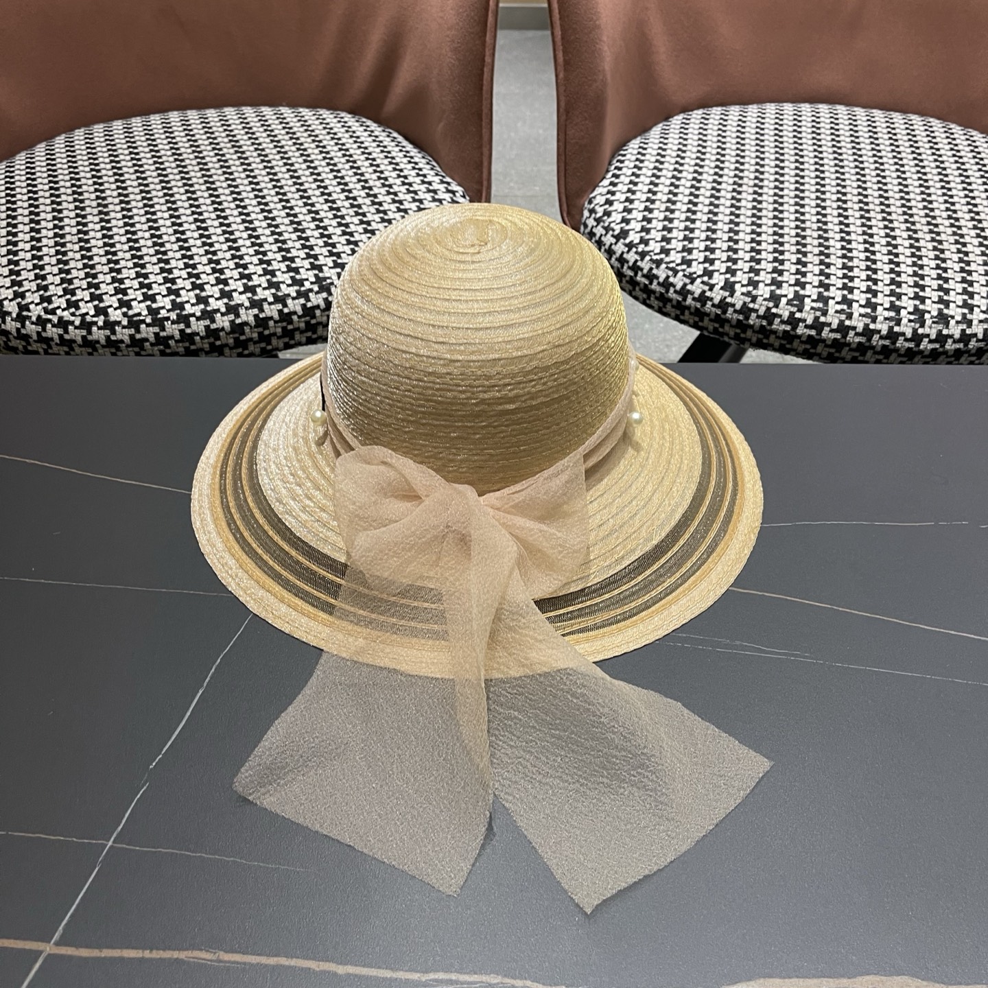 MONCLER（蒙口）赫本风草帽女夏季珍珠蝴蝶结网纱渔夫帽欧根纱太阳帽大檐防晒帽子