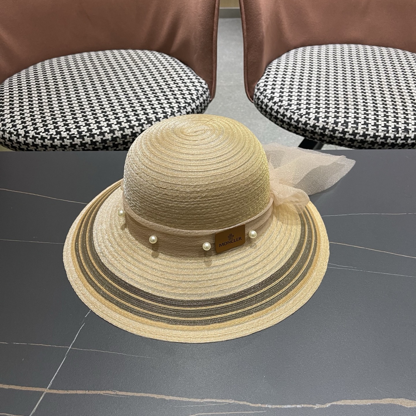 MONCLER（蒙口）赫本风草帽女夏季珍珠蝴蝶结网纱渔夫帽欧根纱太阳帽大檐防晒帽子