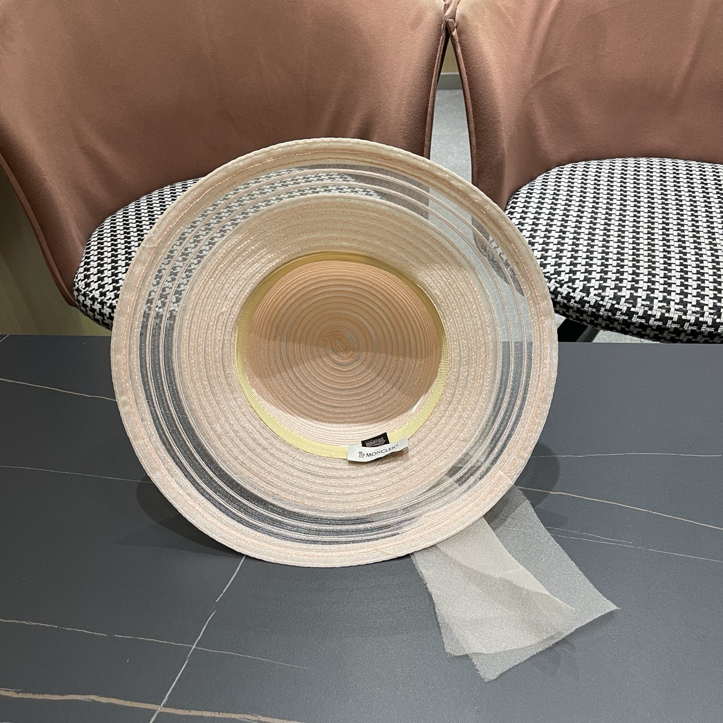 MONCLER（蒙口）赫本风草帽女夏季珍珠蝴蝶结网纱渔夫帽欧根纱太阳帽大檐防晒帽子