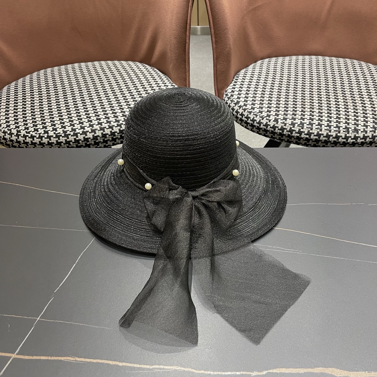 MONCLER（蒙口）赫本风草帽女夏季珍珠蝴蝶结网纱渔夫帽欧根纱太阳帽大檐防晒帽子