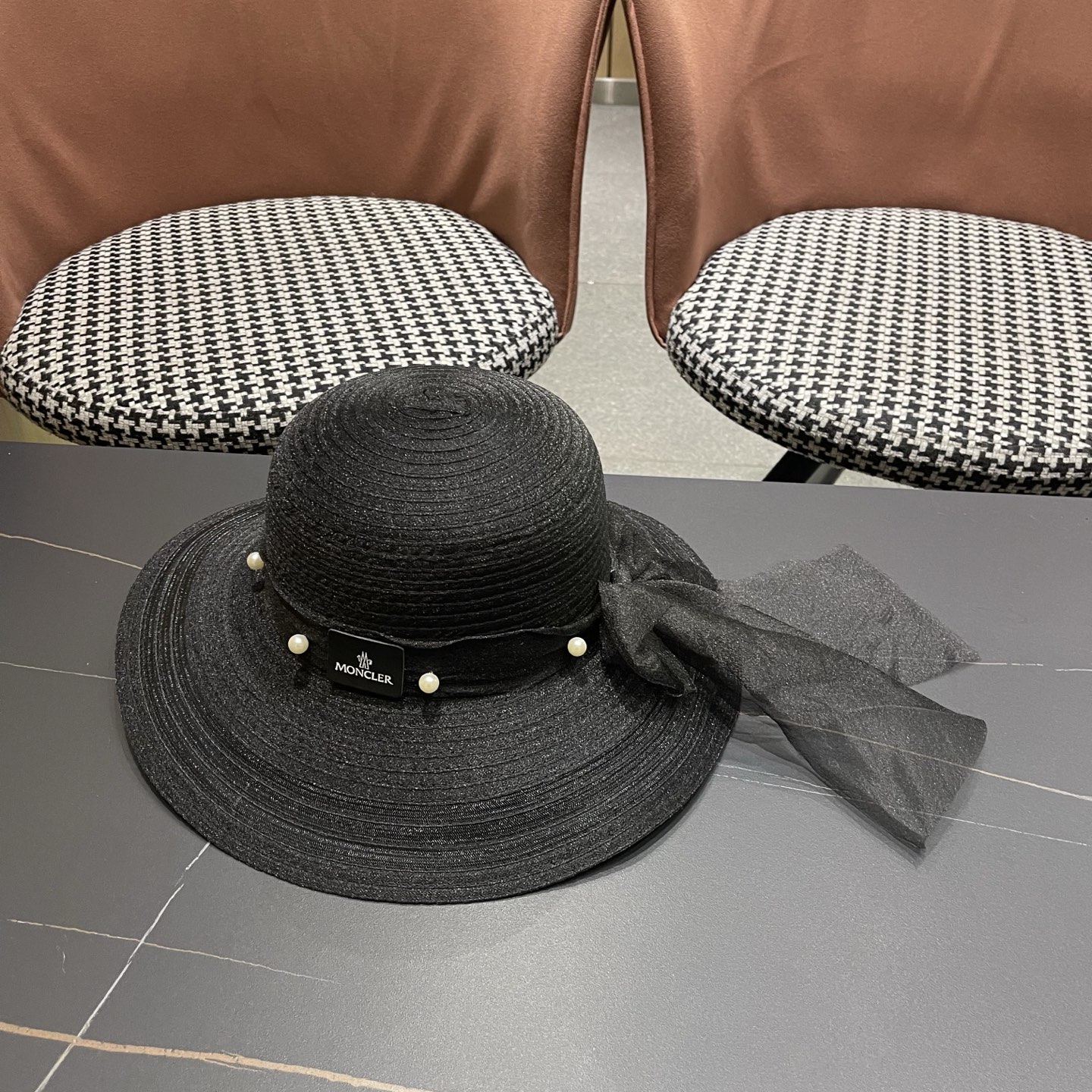 MONCLER（蒙口）赫本风草帽女夏季珍珠蝴蝶结网纱渔夫帽欧根纱太阳帽大檐防晒帽子