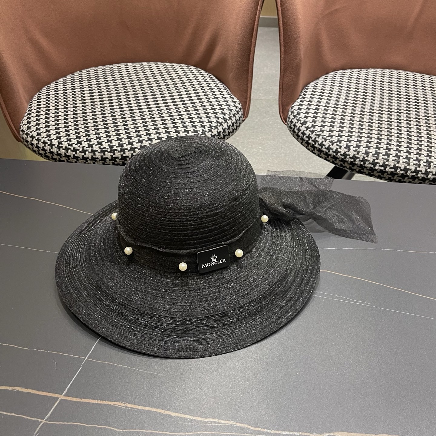 MONCLER（蒙口）赫本风草帽女夏季珍珠蝴蝶结网纱渔夫帽欧根纱太阳帽大檐防晒帽子