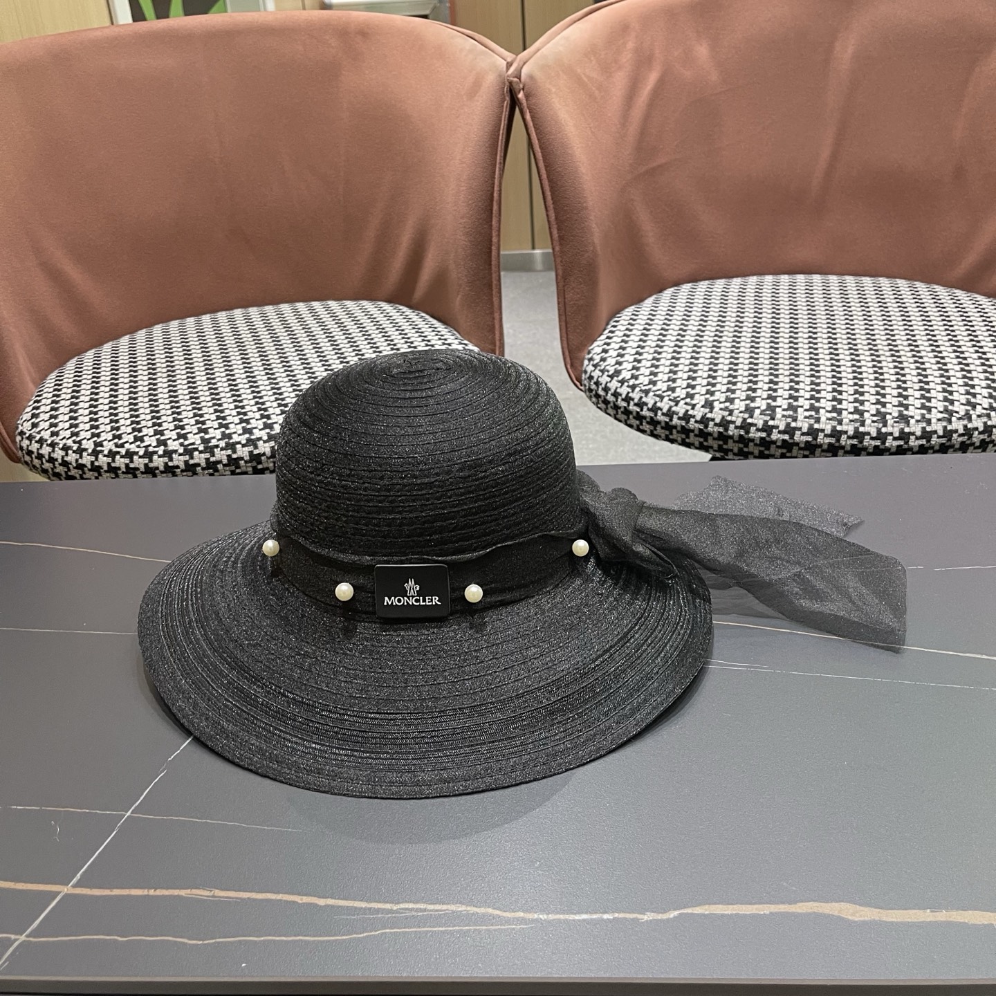 MONCLER（蒙口）赫本风草帽女夏季珍珠蝴蝶结网纱渔夫帽欧根纱太阳帽大檐防晒帽子