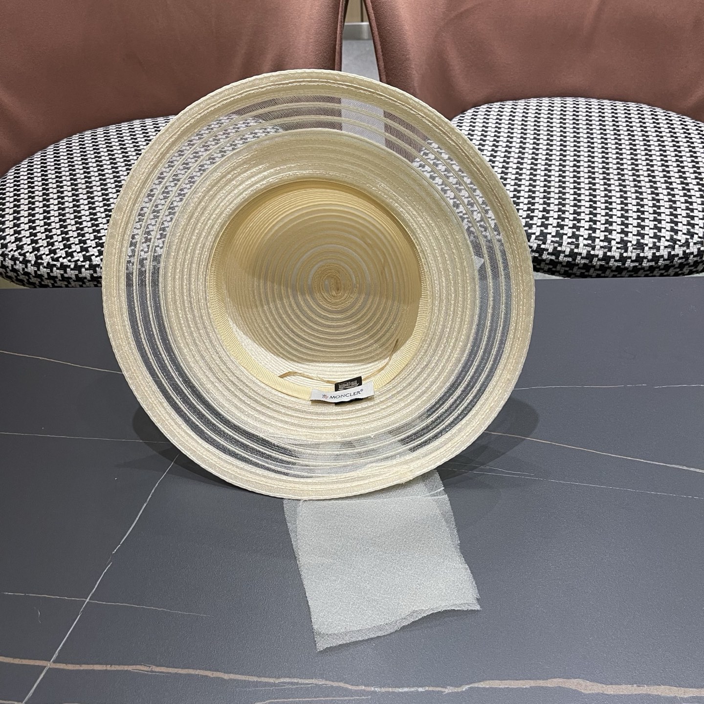 MONCLER（蒙口）赫本风草帽女夏季珍珠蝴蝶结网纱渔夫帽欧根纱太阳帽大檐防晒帽子