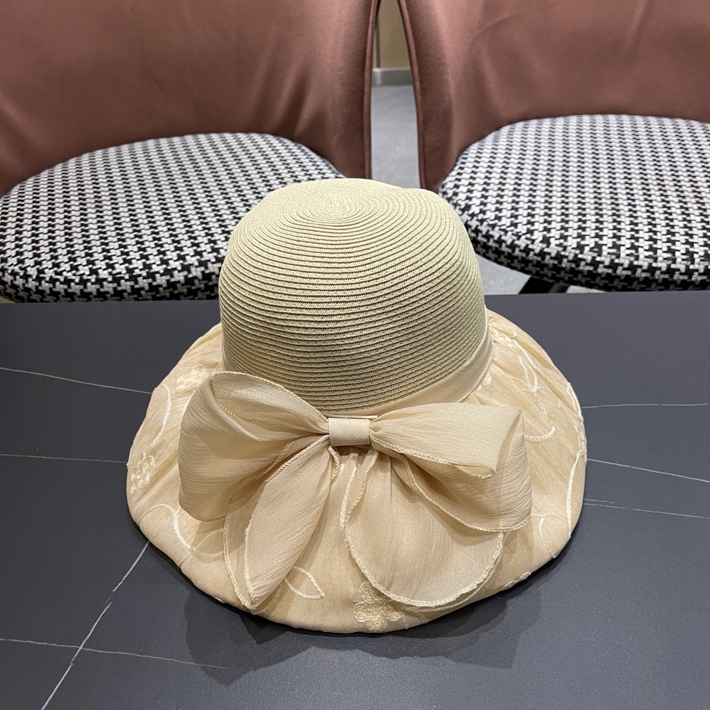 Dior迪奥 优雅草编蝴蝶结遮阳帽女夏季大檐刺绣防晒显脸小度假出游拼接帽子