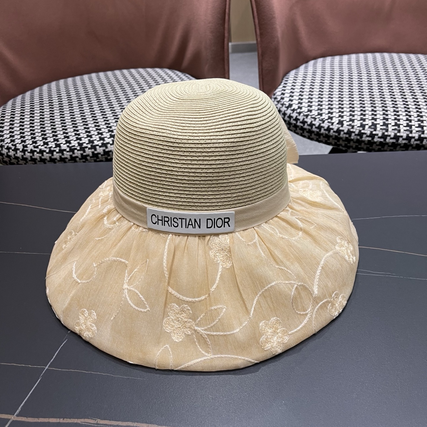 Dior迪奥 优雅草编蝴蝶结遮阳帽女夏季大檐刺绣防晒显脸小度假出游拼接帽子