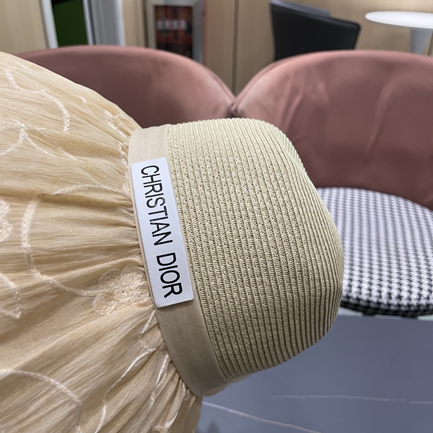 Dior迪奥 优雅草编蝴蝶结遮阳帽女夏季大檐刺绣防晒显脸小度假出游拼接帽子