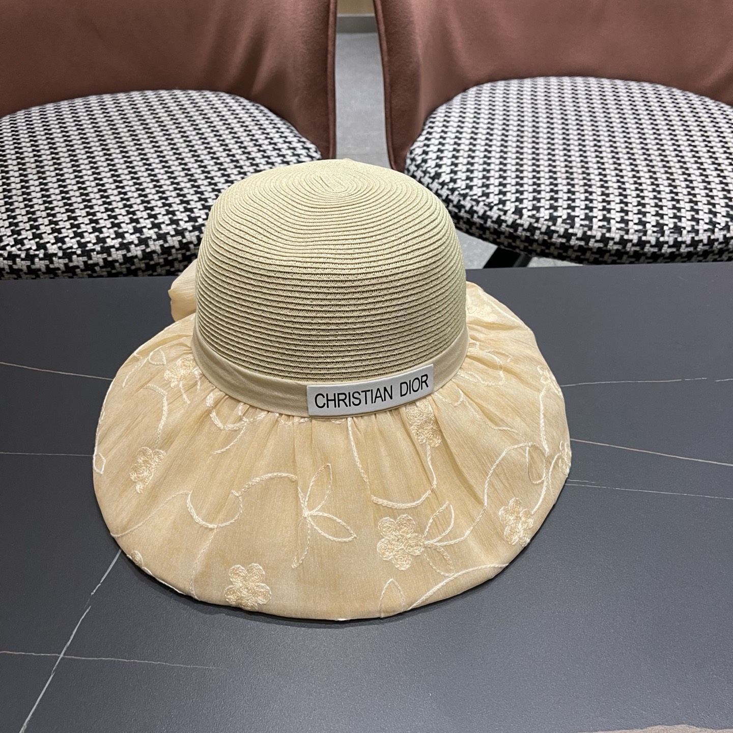 Dior迪奥 优雅草编蝴蝶结遮阳帽女夏季大檐刺绣防晒显脸小度假出游拼接帽子