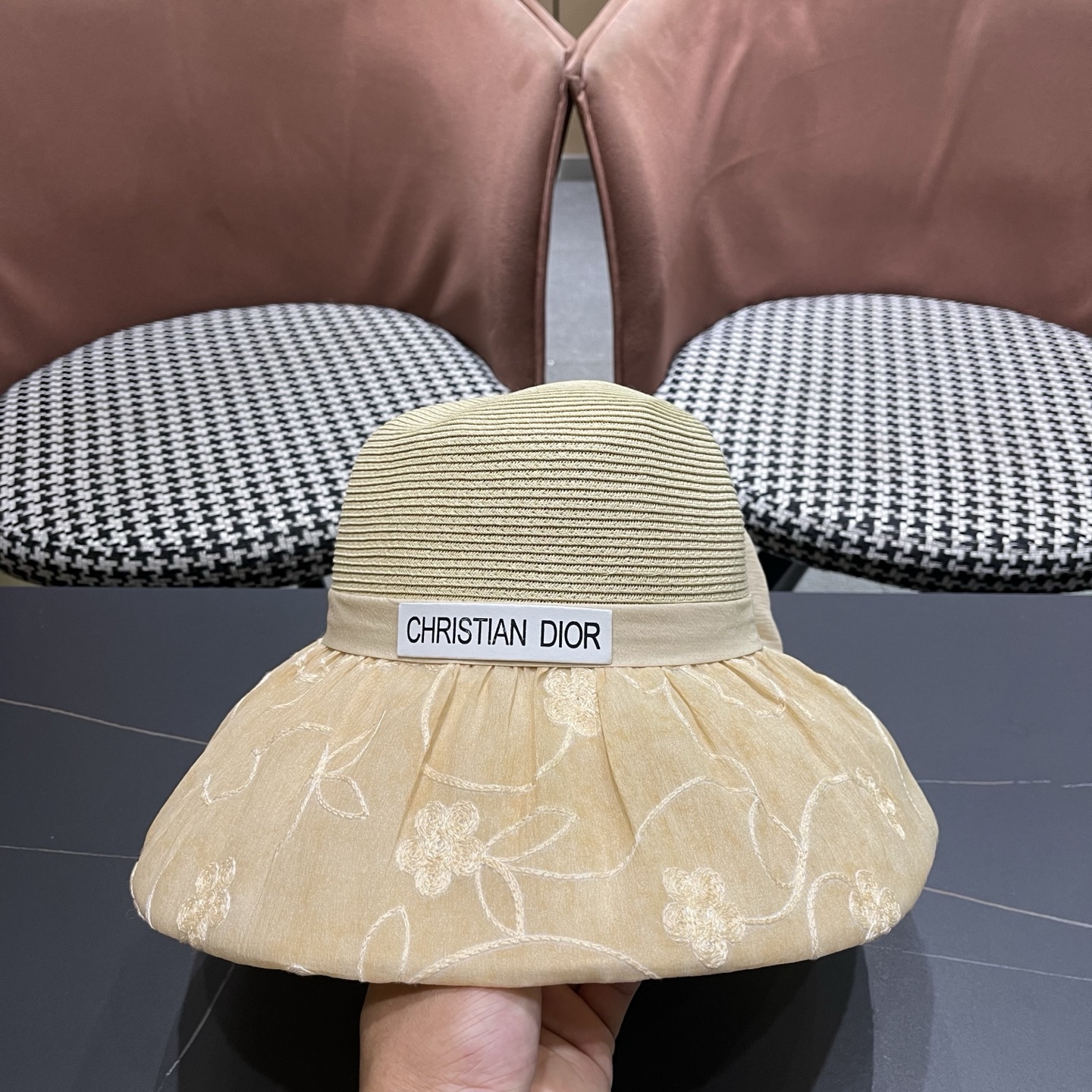 Dior迪奥 优雅草编蝴蝶结遮阳帽女夏季大檐刺绣防晒显脸小度假出游拼接帽子