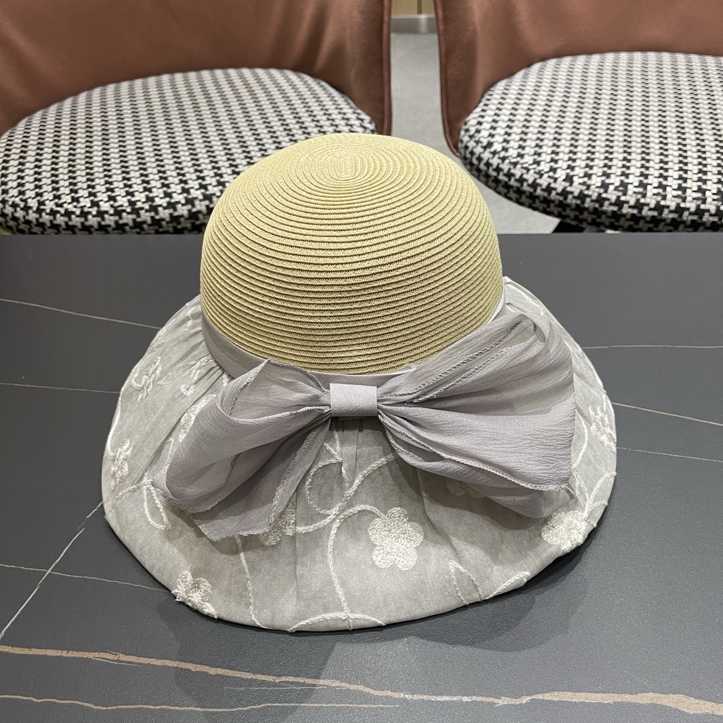 Dior迪奥 优雅草编蝴蝶结遮阳帽女夏季大檐刺绣防晒显脸小度假出游拼接帽子