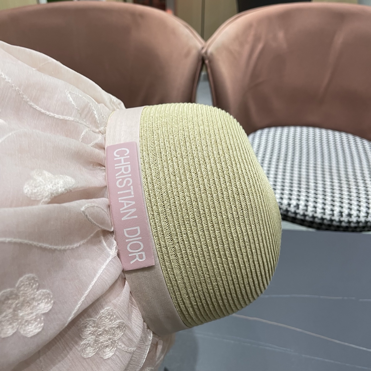 Dior迪奥 优雅草编蝴蝶结遮阳帽女夏季大檐刺绣防晒显脸小度假出游拼接帽子