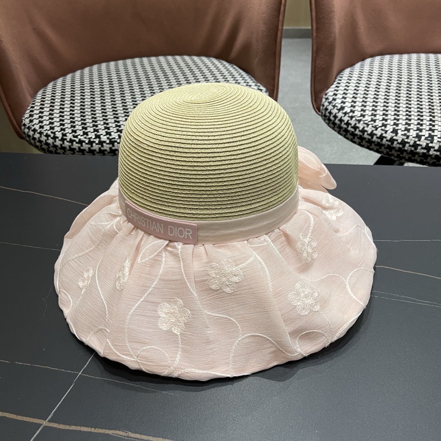 Dior迪奥 优雅草编蝴蝶结遮阳帽女夏季大檐刺绣防晒显脸小度假出游拼接帽子