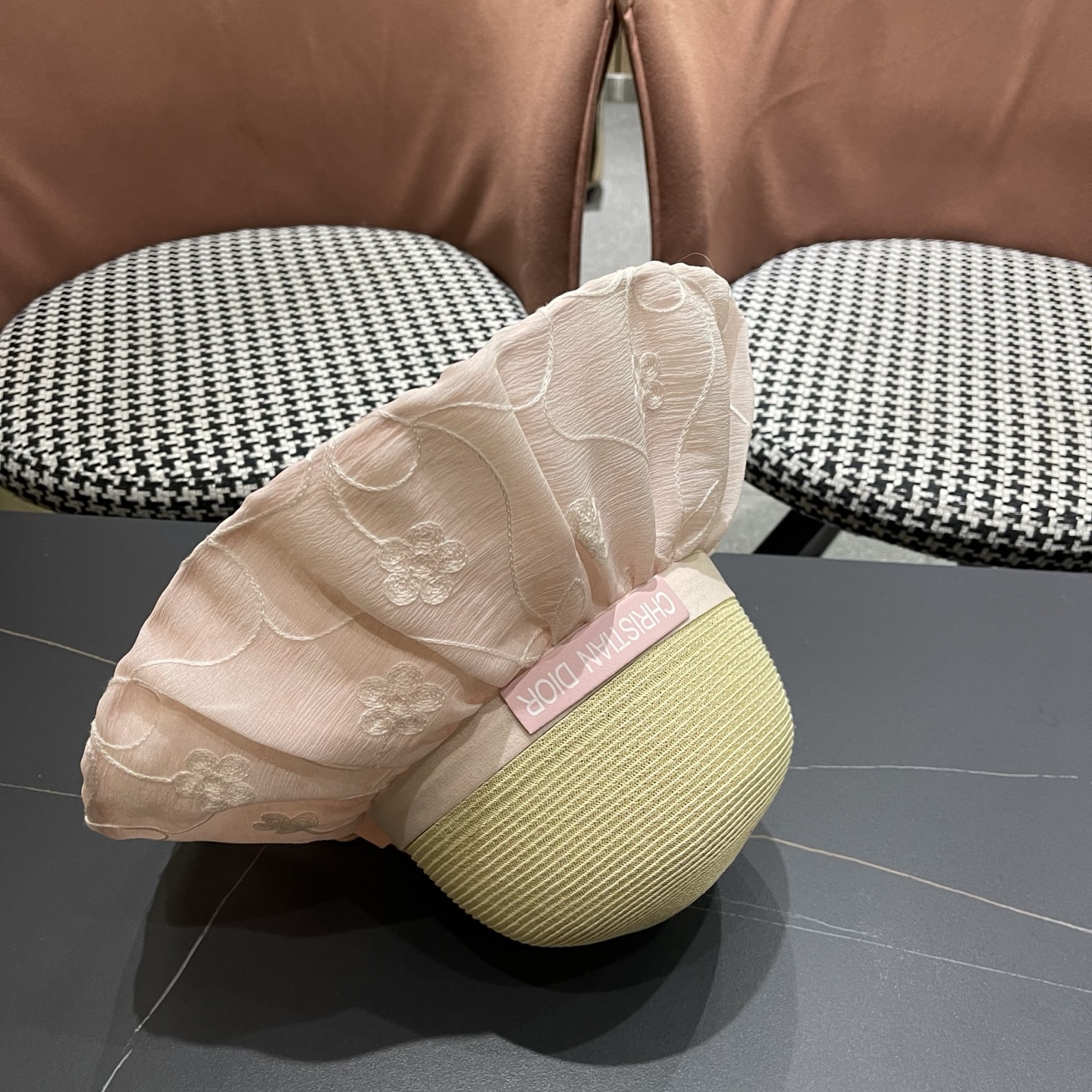 Dior迪奥 优雅草编蝴蝶结遮阳帽女夏季大檐刺绣防晒显脸小度假出游拼接帽子