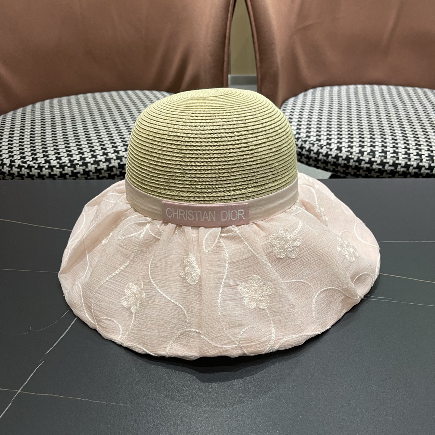 Dior迪奥 优雅草编蝴蝶结遮阳帽女夏季大檐刺绣防晒显脸小度假出游拼接帽子