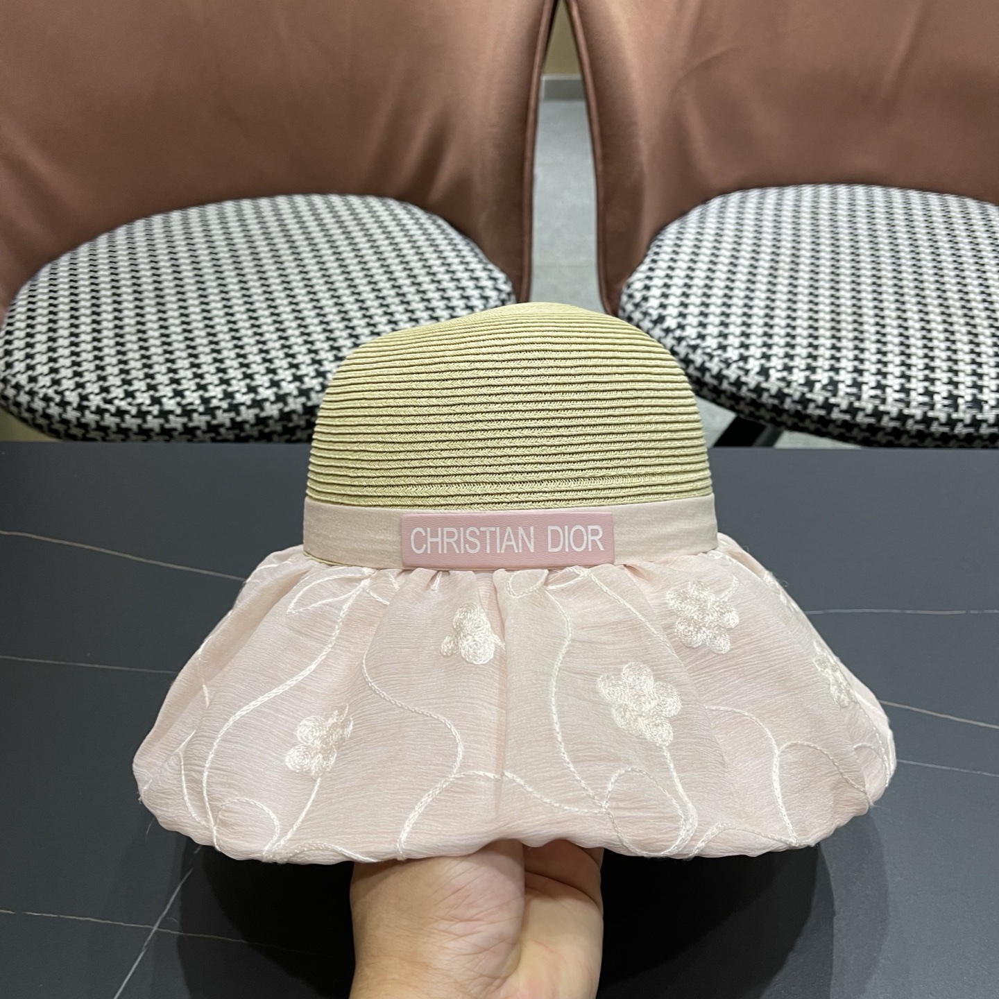 Dior迪奥 优雅草编蝴蝶结遮阳帽女夏季大檐刺绣防晒显脸小度假出游拼接帽子