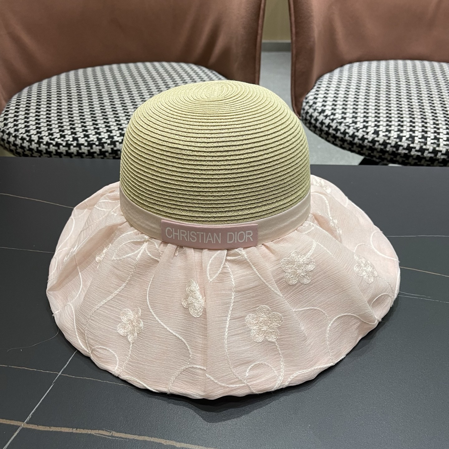 Dior迪奥 优雅草编蝴蝶结遮阳帽女夏季大檐刺绣防晒显脸小度假出游拼接帽子