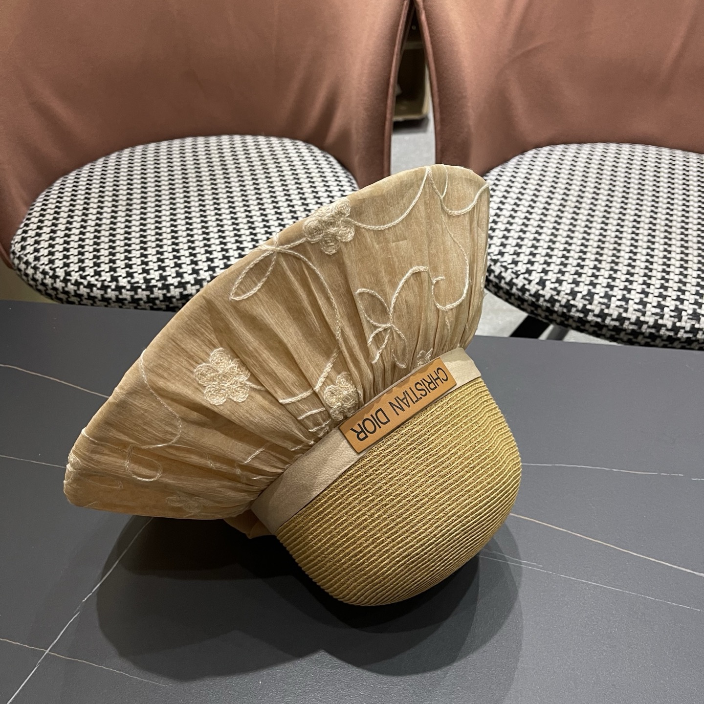 Dior迪奥 优雅草编蝴蝶结遮阳帽女夏季大檐刺绣防晒显脸小度假出游拼接帽子