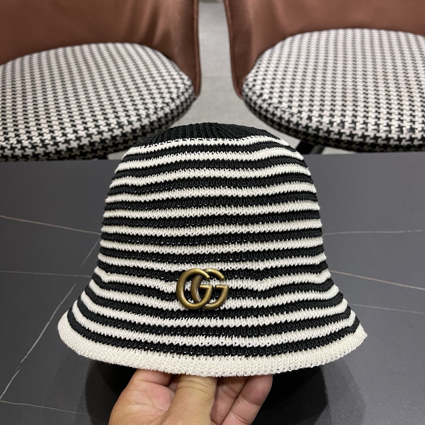 Gucci 古驰春夏新款条纹拼色针织水桶帽子女可折叠百搭素颜渔夫帽显脸小盆帽