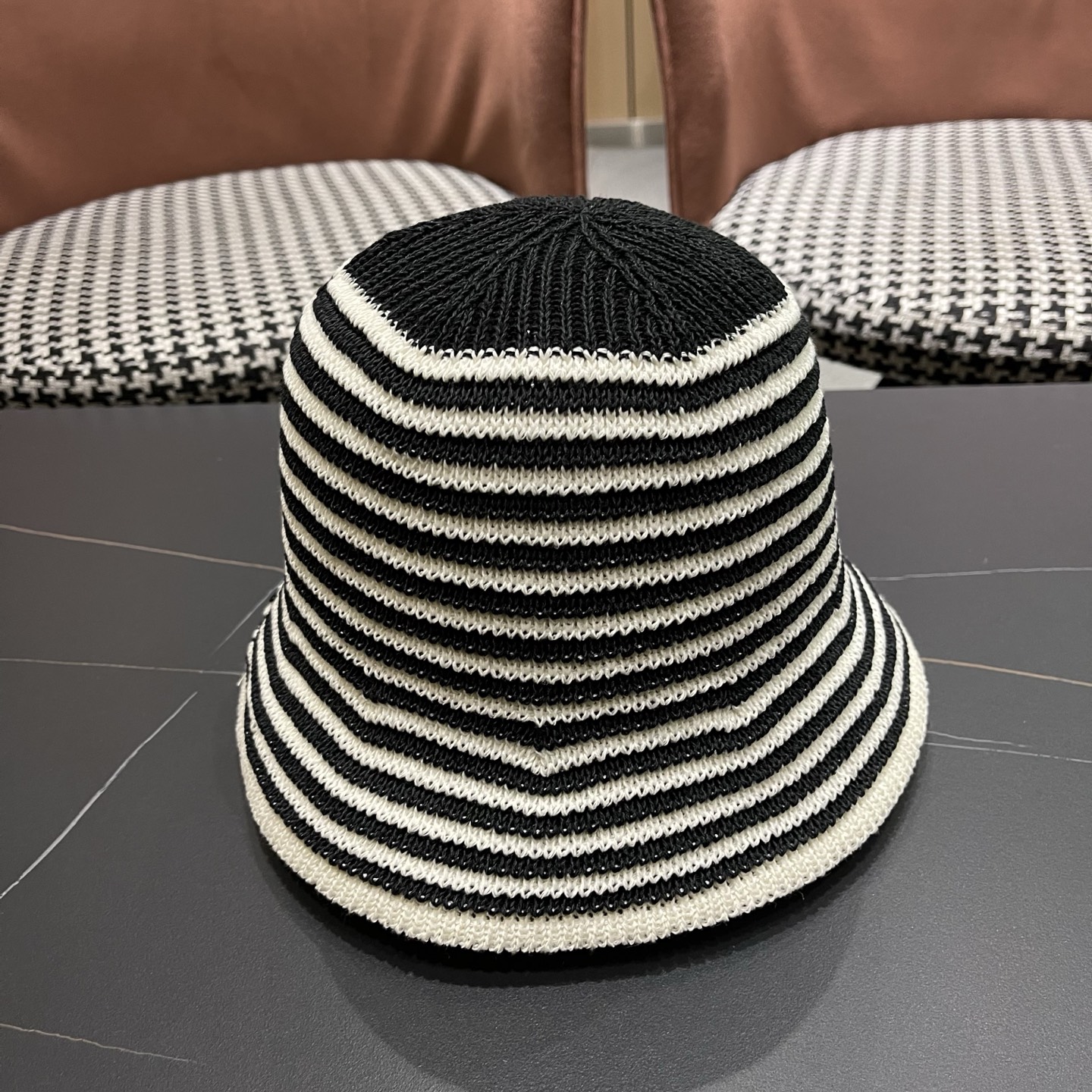 Gucci 古驰春夏新款条纹拼色针织水桶帽子女可折叠百搭素颜渔夫帽显脸小盆帽