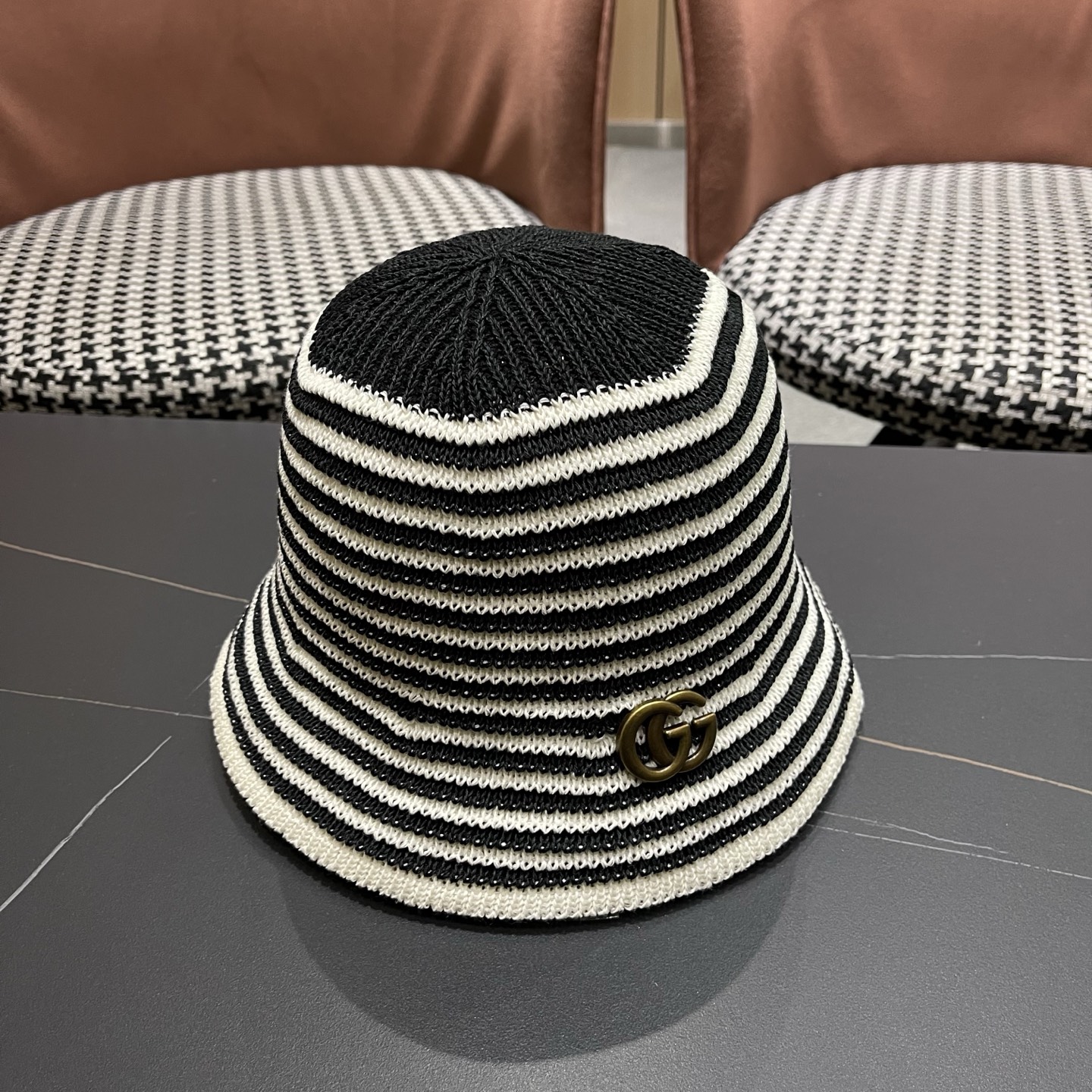 Gucci 古驰春夏新款条纹拼色针织水桶帽子女可折叠百搭素颜渔夫帽显脸小盆帽