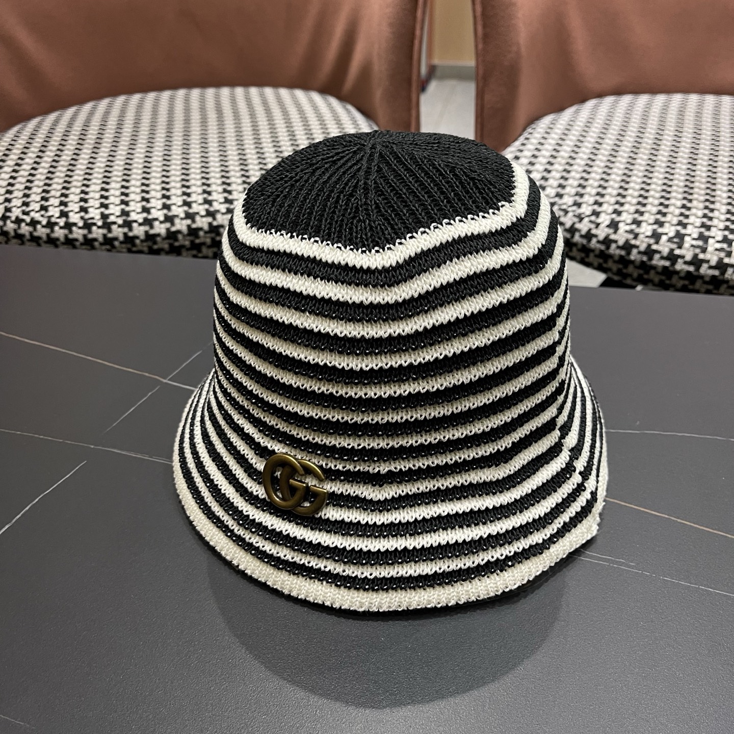 Gucci 古驰春夏新款条纹拼色针织水桶帽子女可折叠百搭素颜渔夫帽显脸小盆帽