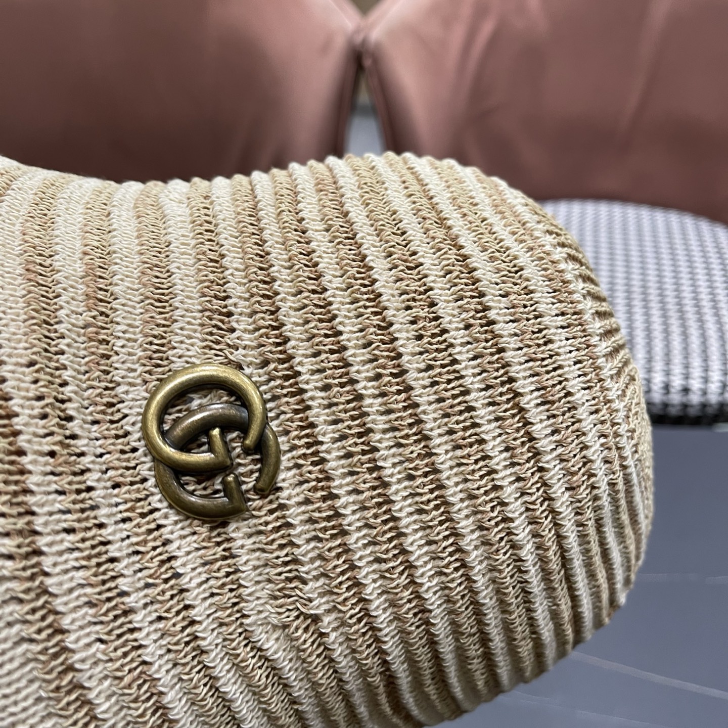 Gucci 古驰春夏新款条纹拼色针织水桶帽子女可折叠百搭素颜渔夫帽显脸小盆帽