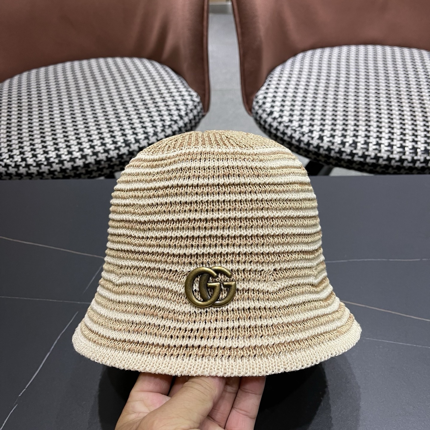 Gucci 古驰春夏新款条纹拼色针织水桶帽子女可折叠百搭素颜渔夫帽显脸小盆帽