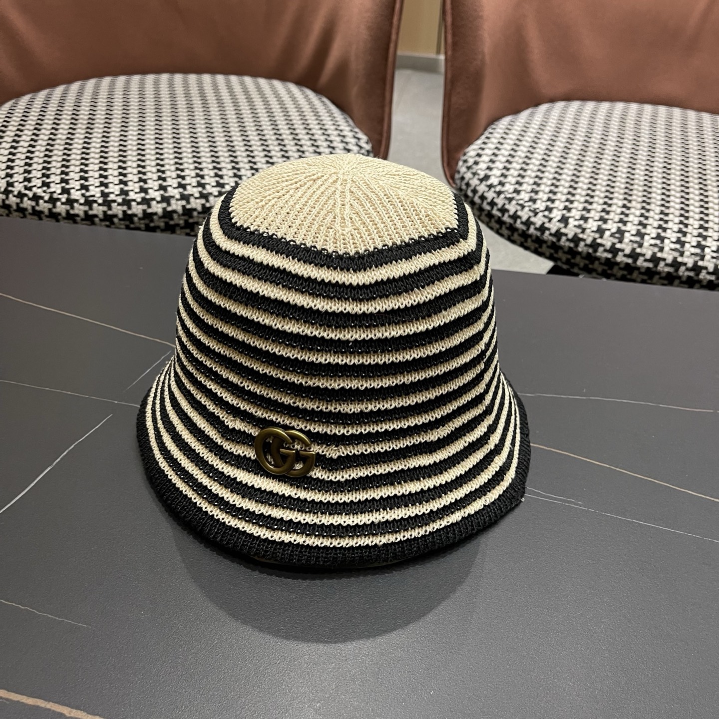 Gucci 古驰春夏新款条纹拼色针织水桶帽子女可折叠百搭素颜渔夫帽显脸小盆帽