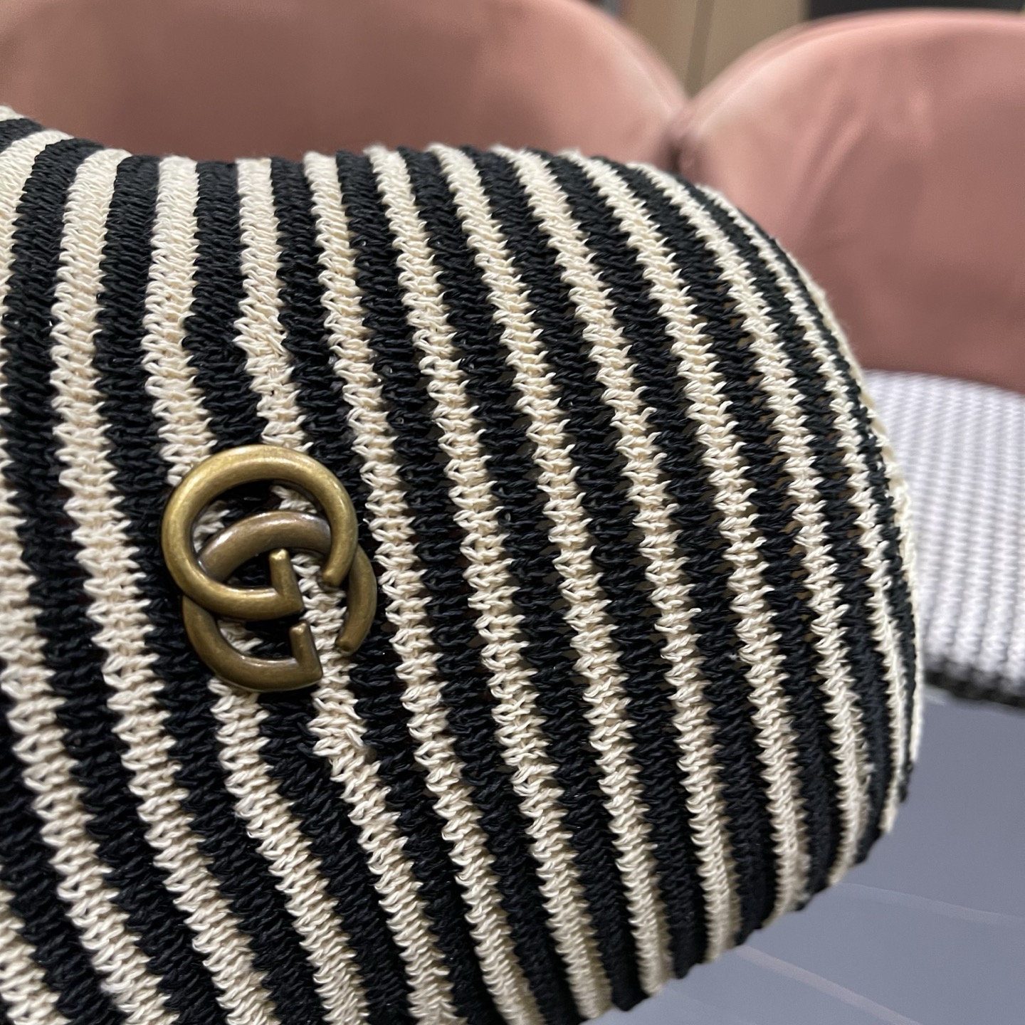 Gucci 古驰春夏新款条纹拼色针织水桶帽子女可折叠百搭素颜渔夫帽显脸小盆帽