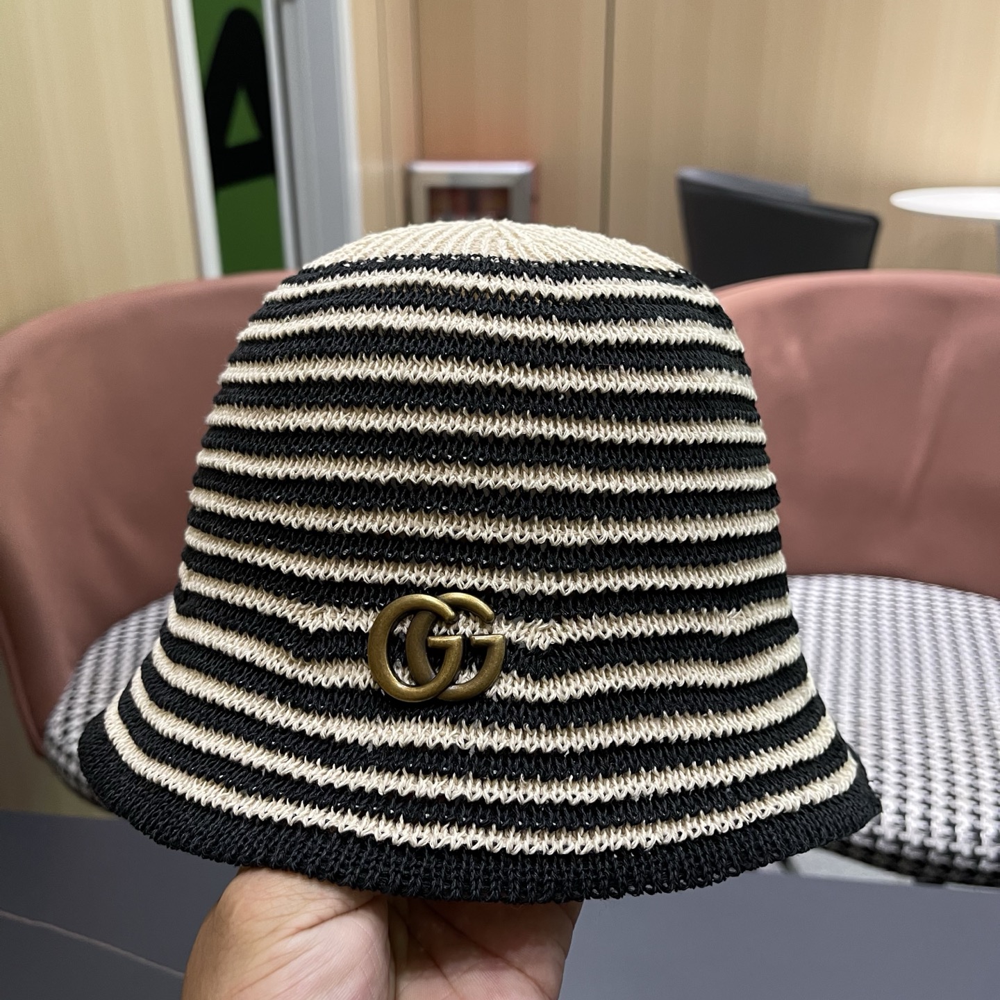 Gucci 古驰春夏新款条纹拼色针织水桶帽子女可折叠百搭素颜渔夫帽显脸小盆帽