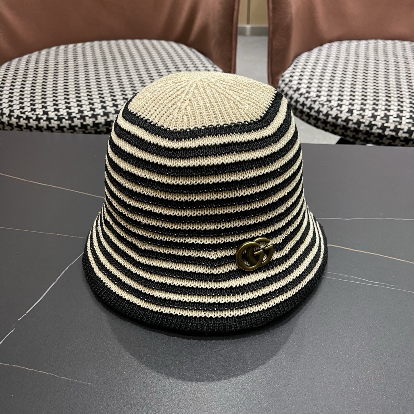 Gucci 古驰春夏新款条纹拼色针织水桶帽子女可折叠百搭素颜渔夫帽显脸小盆帽