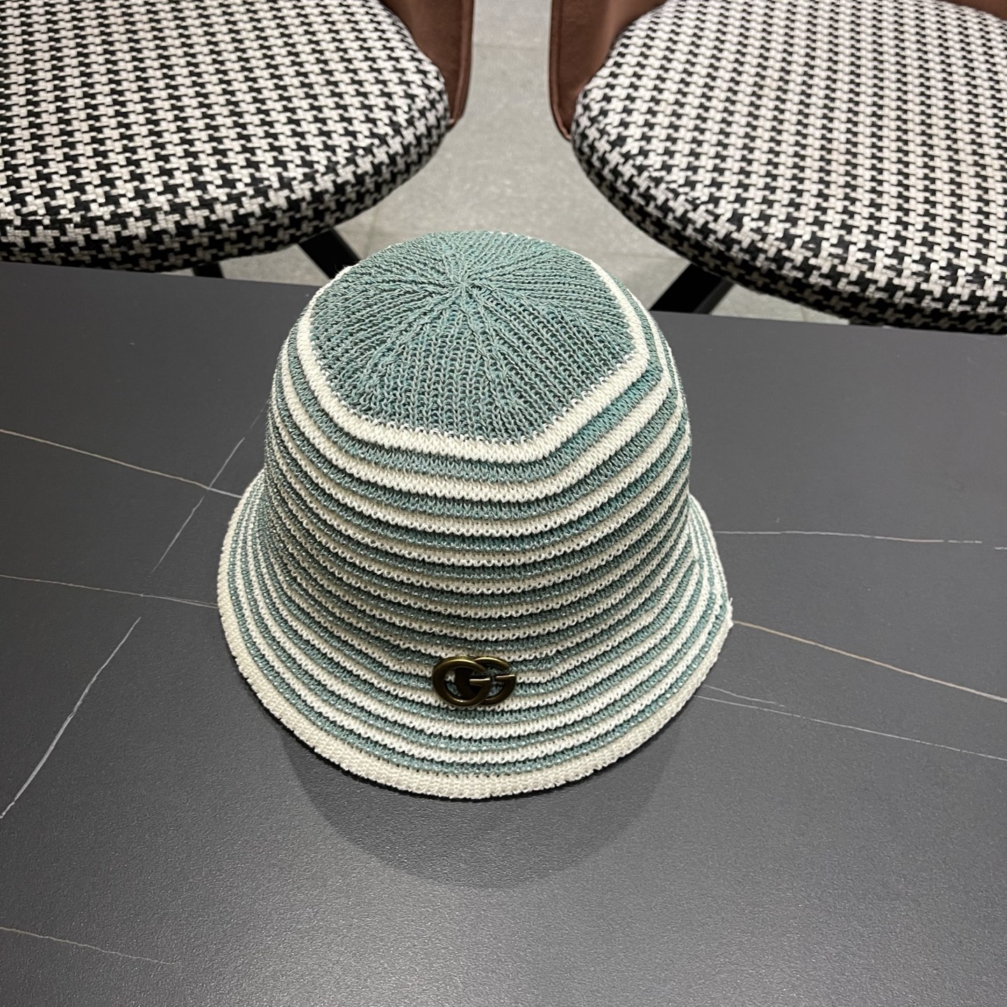 Gucci 古驰春夏新款条纹拼色针织水桶帽子女可折叠百搭素颜渔夫帽显脸小盆帽