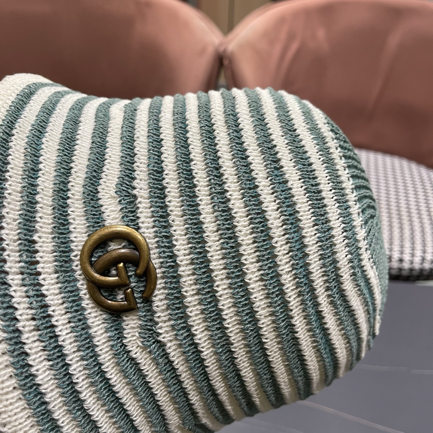 Gucci 古驰春夏新款条纹拼色针织水桶帽子女可折叠百搭素颜渔夫帽显脸小盆帽