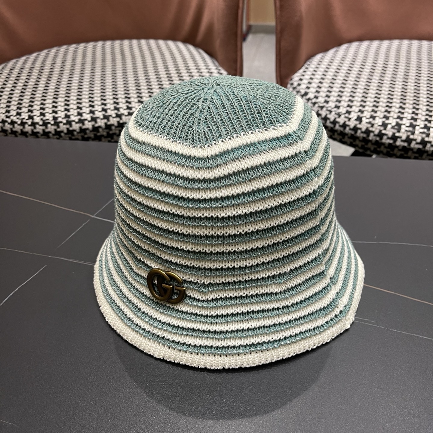 Gucci 古驰春夏新款条纹拼色针织水桶帽子女可折叠百搭素颜渔夫帽显脸小盆帽