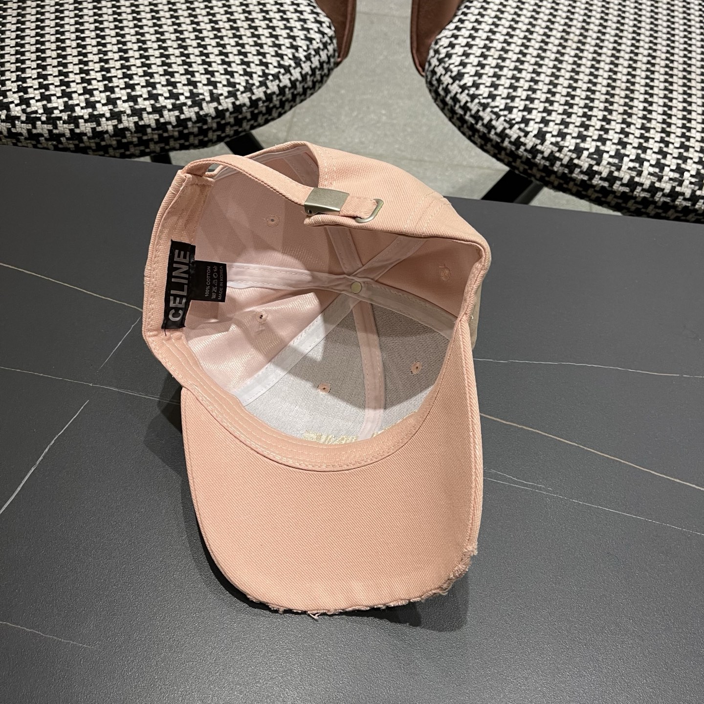 【CELINE赛琳】新款原单经典休闲潮流款 棒球帽日韩风格，随便搭配都超好看！出门旅游，绝对要入手的一款