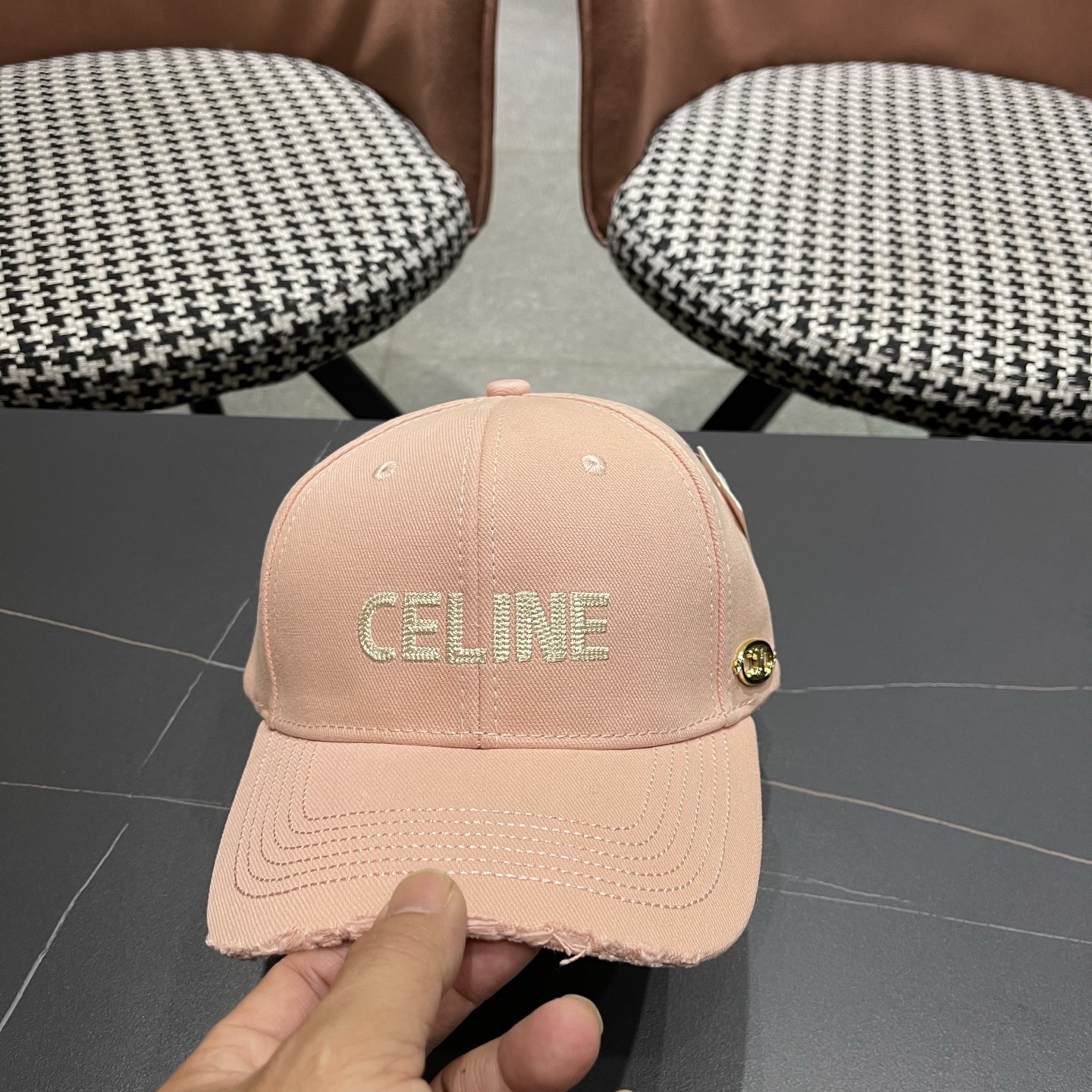 【CELINE赛琳】新款原单经典休闲潮流款 棒球帽日韩风格，随便搭配都超好看！出门旅游，绝对要入手的一款