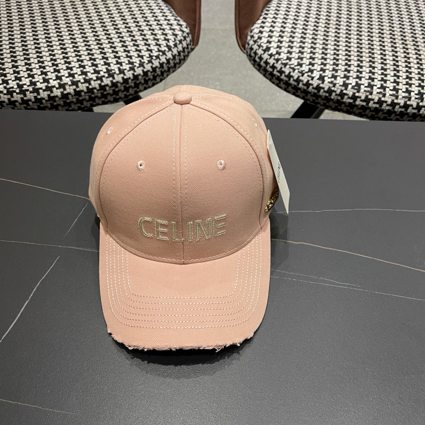 【CELINE赛琳】新款原单经典休闲潮流款 棒球帽日韩风格，随便搭配都超好看！出门旅游，绝对要入手的一款